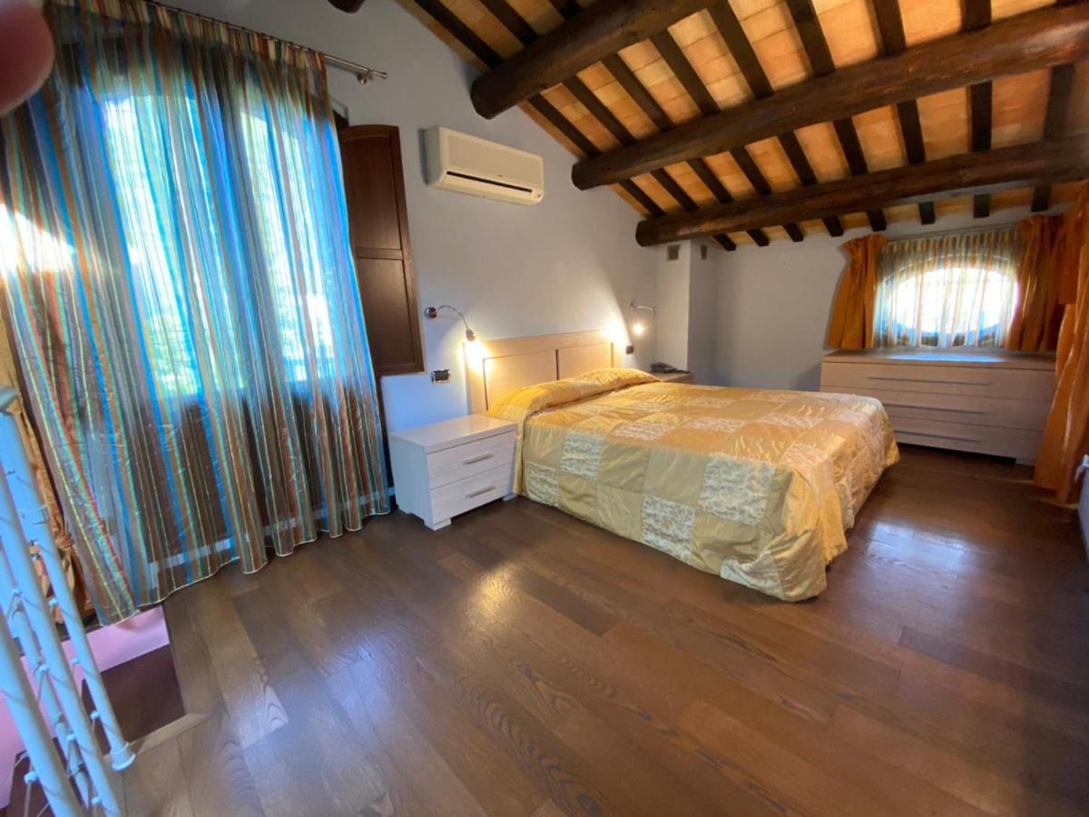Agriturismo Il Casale Morrovalle Kültér fotó