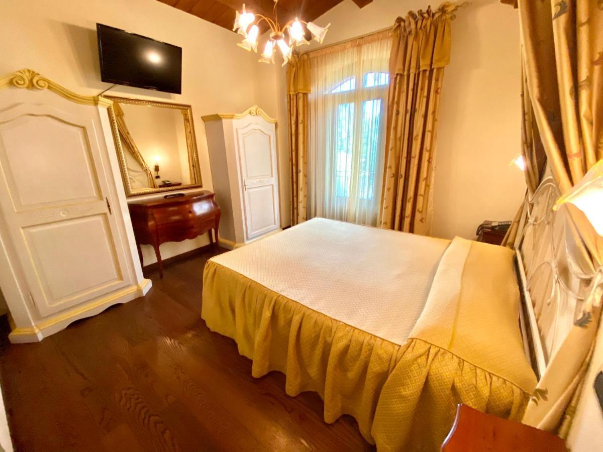 Agriturismo Il Casale Morrovalle Kültér fotó