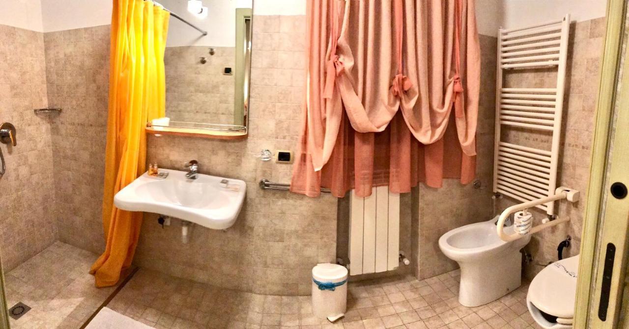 Agriturismo Il Casale Morrovalle Kültér fotó