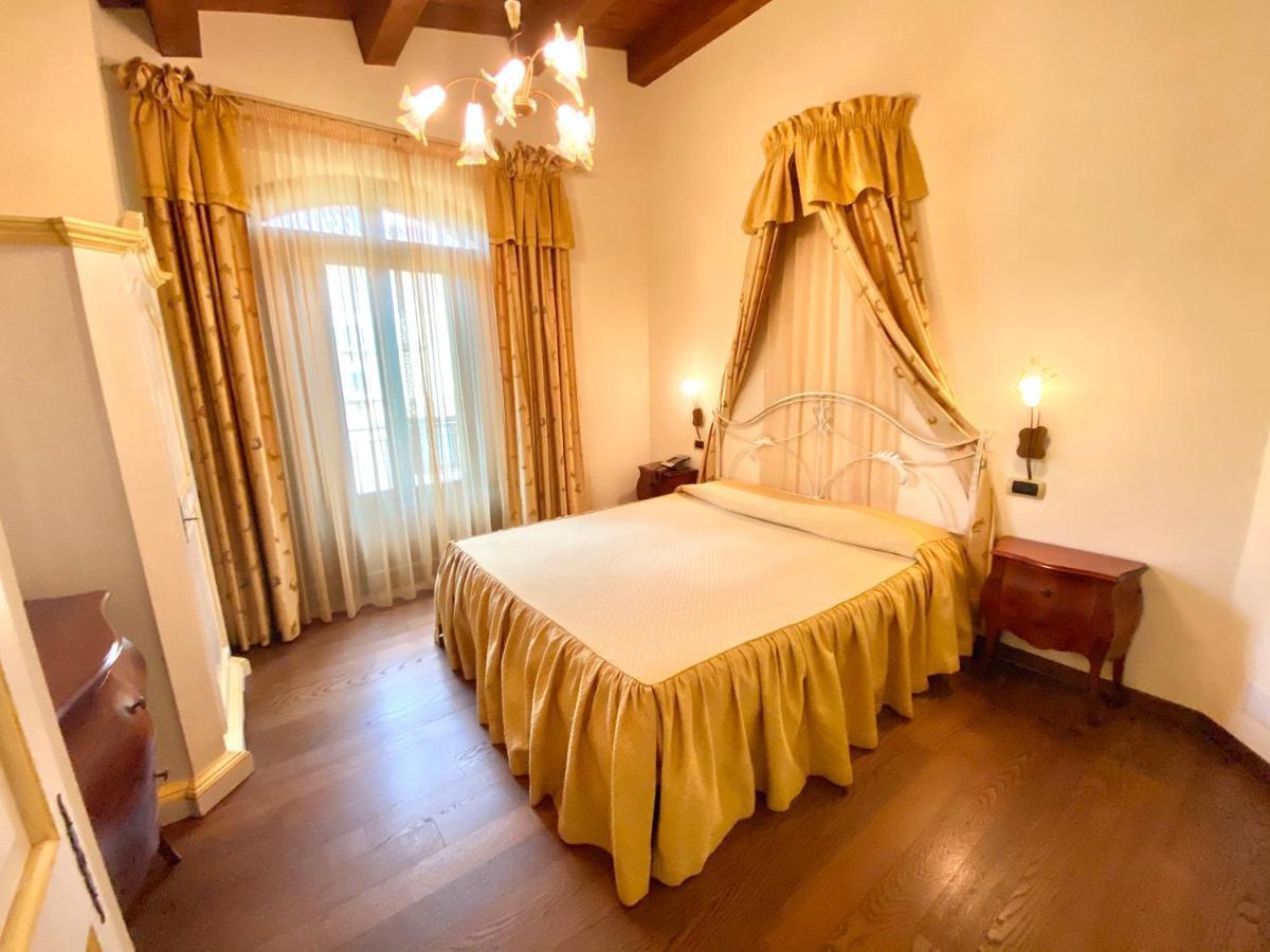 Agriturismo Il Casale Morrovalle Kültér fotó